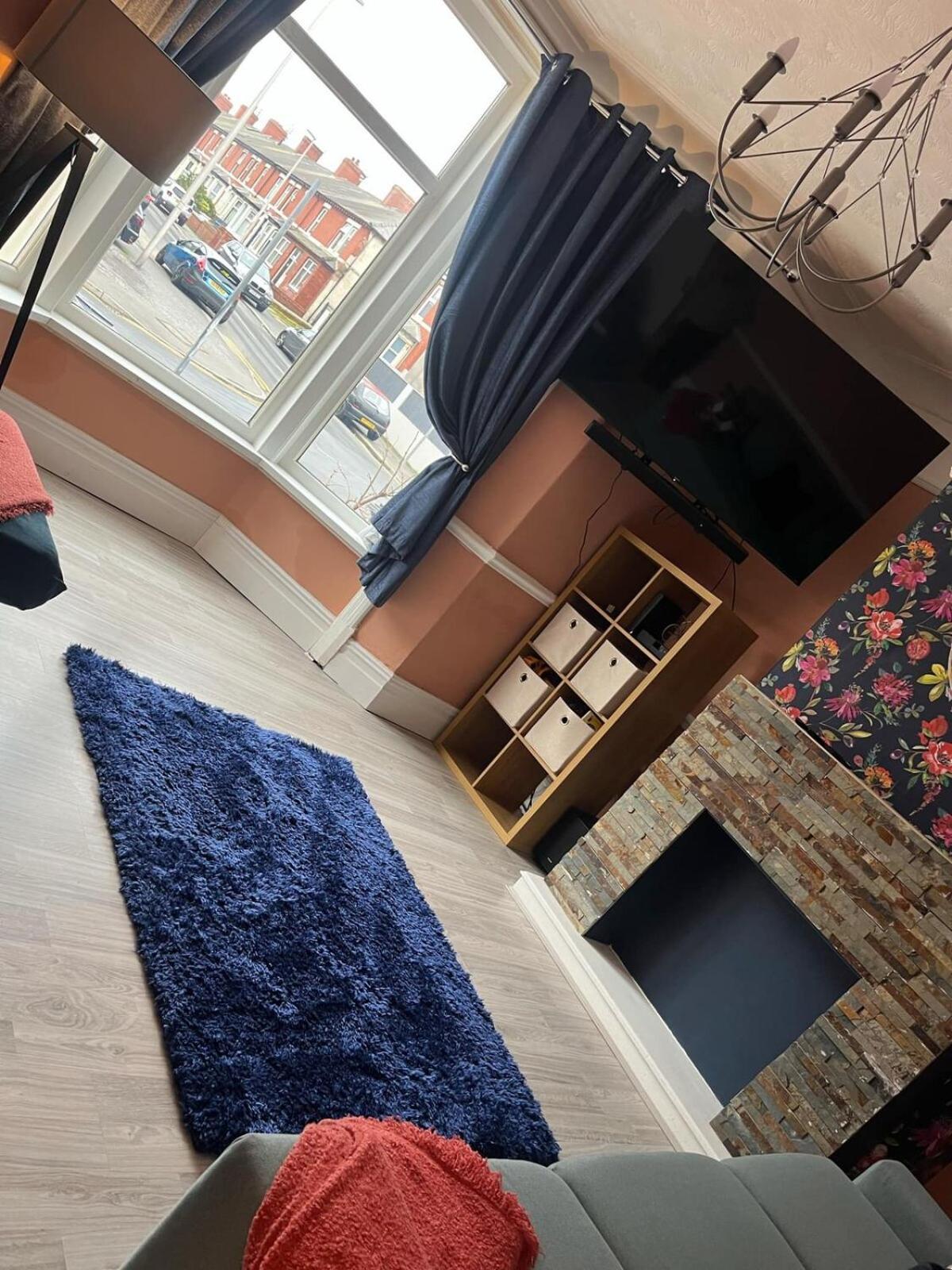 Stunning 3 Bedroom Spacious 4 Minutes To Beach *